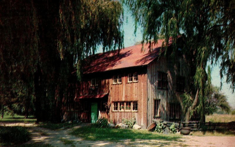 Willow Bend Antiques & Estate (Willow Bend Farm) - Vintage Postcard